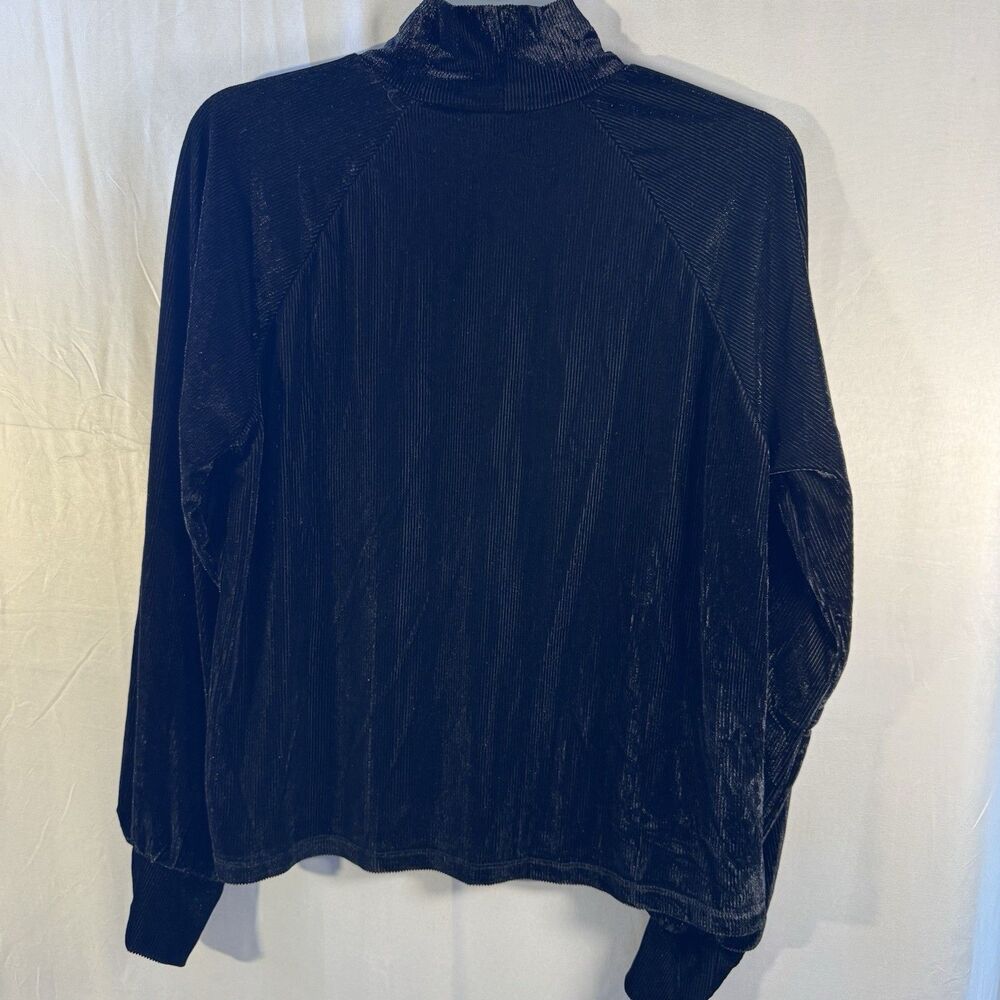 Grace & Emma Black Velvet Top Size M Long Sleeve Casual Party Dressy Blouse